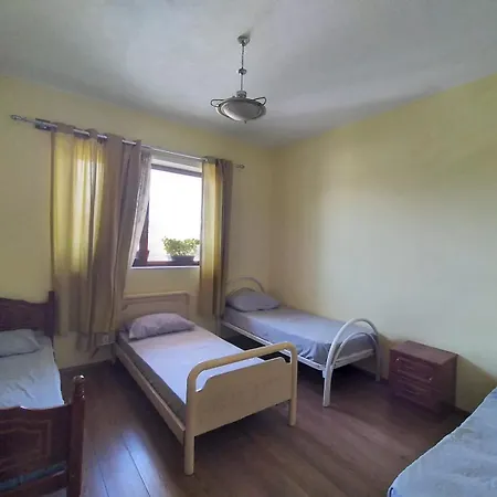Our Way Guest House&hostel Couette-café