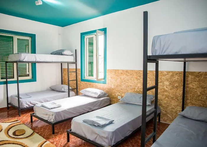 Oda ve Kahvaltı Our Way & *