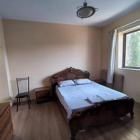 Bed & Breakfast Our Way & *
