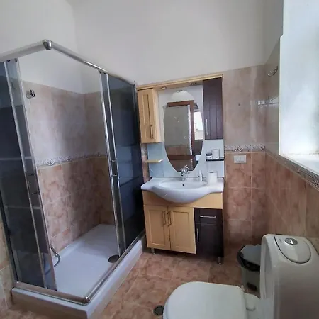 Bed and Breakfast Our Way & Σκόδρα